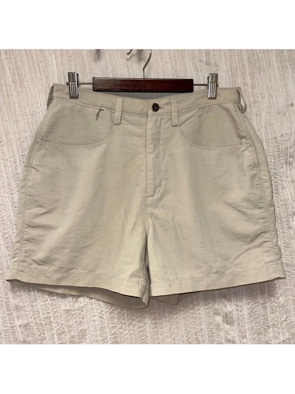 The North Face 10 Tan Lightweight Nylon 4β Hiking 5 pocket OutdoorβShorts